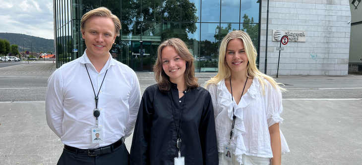 Kristian Hjelm-Hansen, Julie Skaadel Behring og Kornelia Tufte Johansen er tre av sju studenter som har hatt Summer internship hos Skagerak Energi sommeren 2024